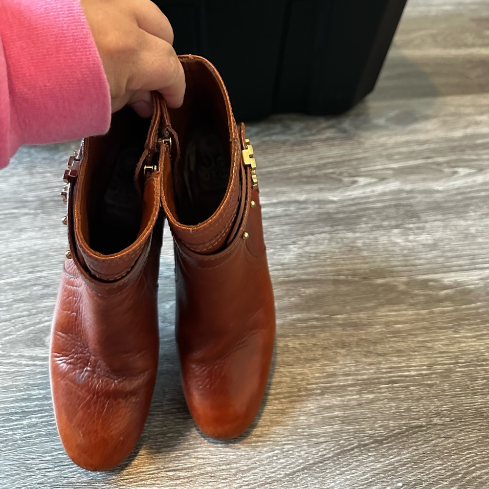 Tory Burch Boots